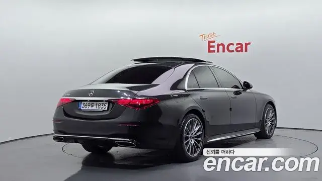 Mercedes-Benz S-Class 2025 — Фото 2/20