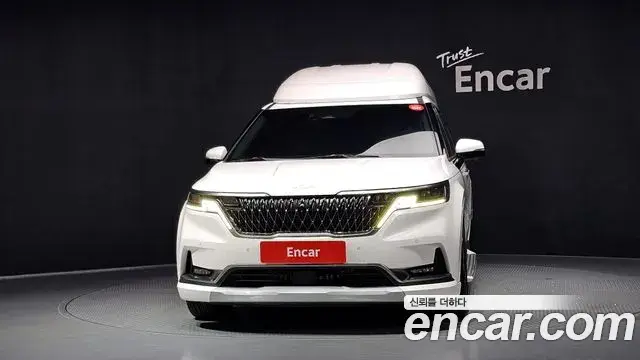 Kia Carnival 2022 — Фото 3/20