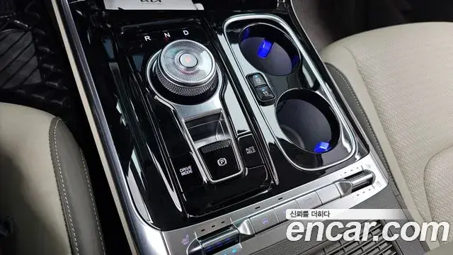Kia Carnival 2022 — Фото 9/20
