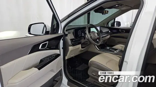 Kia Carnival 2022 — Фото 10/20