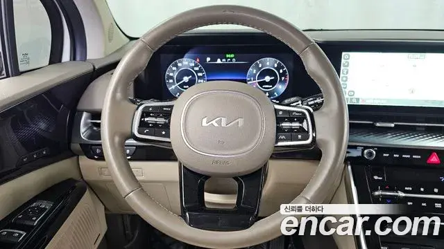 Kia Carnival 2022 — Фото 13/20