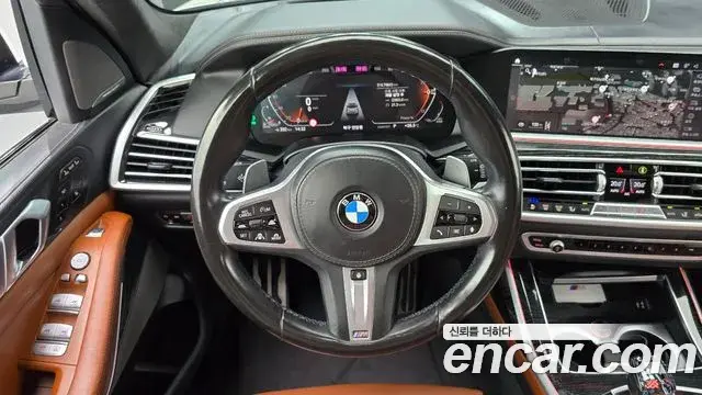 BMW X7 2021 — Фото 13/20