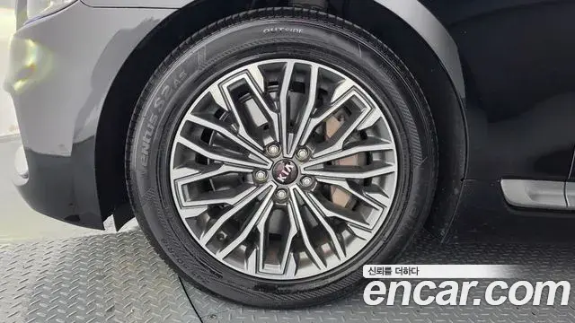 Kia The K9 2019 — Photo 16/33