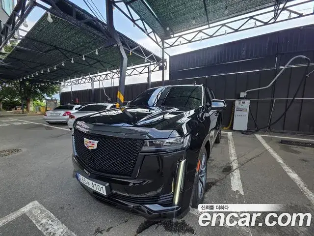 Cadillac Escalade 2023 — Фото 14/20