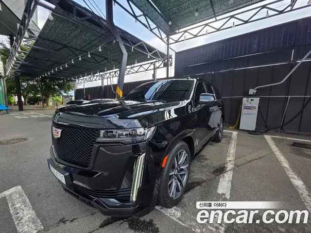 Cadillac Escalade 2023 — Фото 17/20