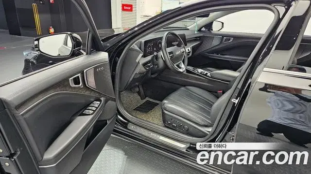 Kia K8 2021 — Photo 10/20