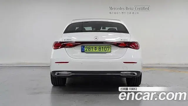 Mercedes-Benz E-Class 2025 — Фото 4/17