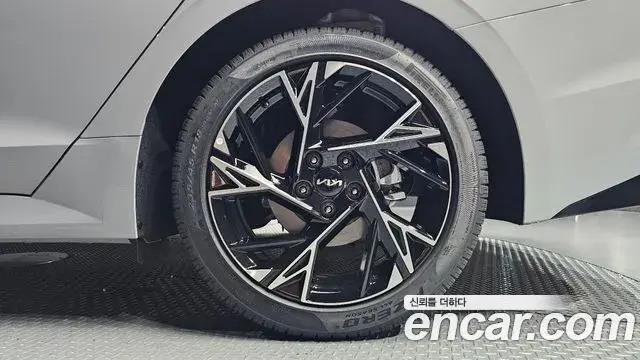 Kia K5 2025 — ფოტო 26/36