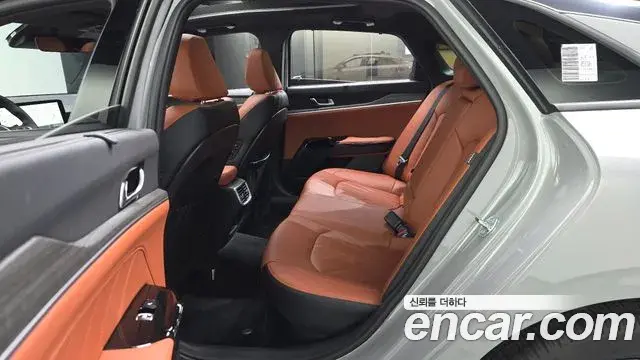 Kia K5 2025 — ფოტო 33/34