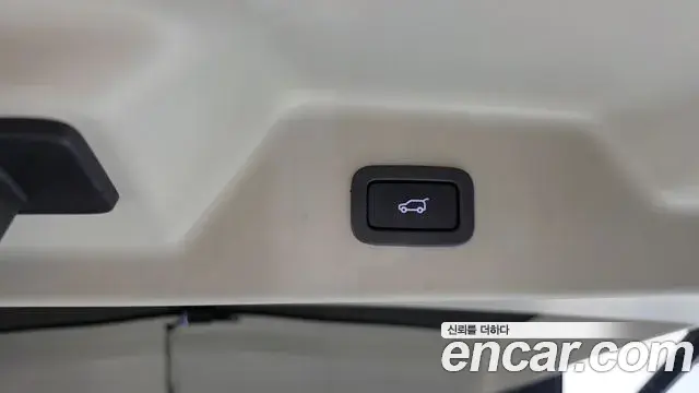 Land Rover Range Rover 2019 — ფოტო 10/34