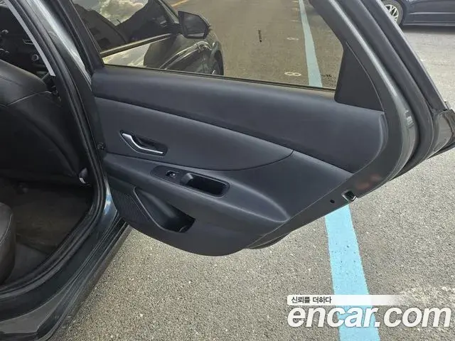 Hyundai Avante 2022 — Şəkil 13/17
