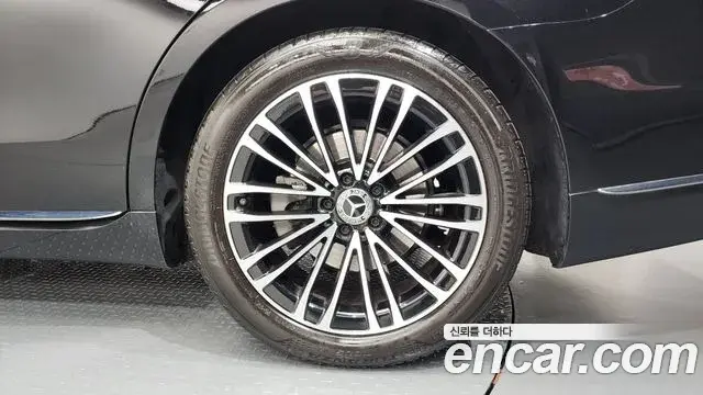 Mercedes-Benz S-Class 2021 — ფოტო 19/36