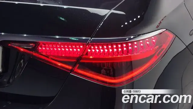 Mercedes-Benz S-Class 2021 — ფოტო 34/36