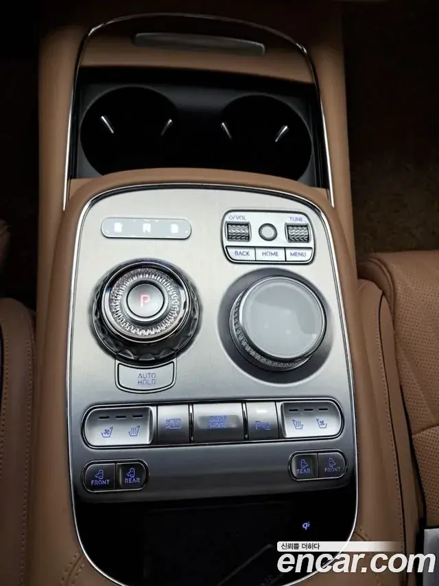 Genesis G90 2025 — Фото 8/18