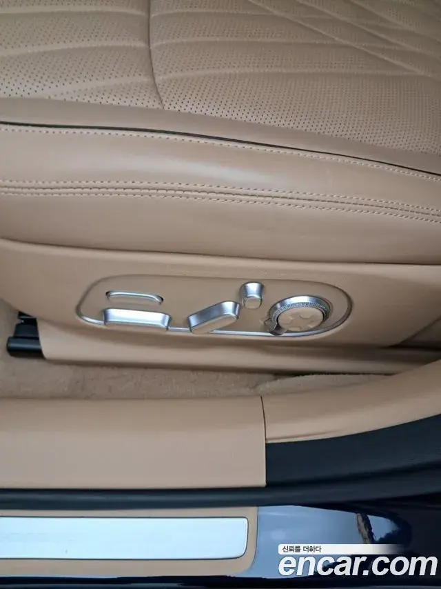 Genesis G90 2025 — Фото 17/18
