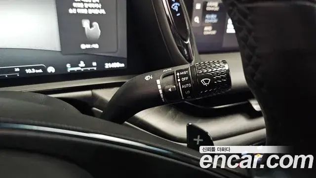 Genesis G90 2025 — Фото 17/20