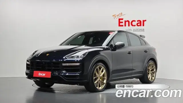 Porsche Cayenne 2022 — Фото 1/20