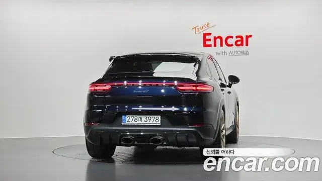 Porsche Cayenne 2022 — Фото 4/20