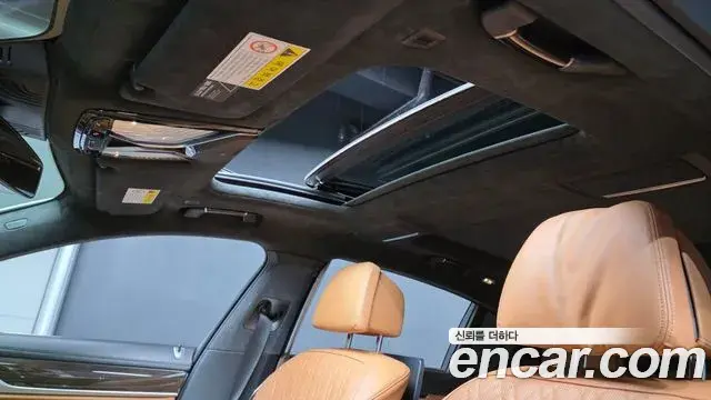 BMW 7 Series 2020 — Фото 18/20
