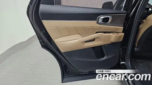 Kia Sorento 2025 — Şəkil 8/32