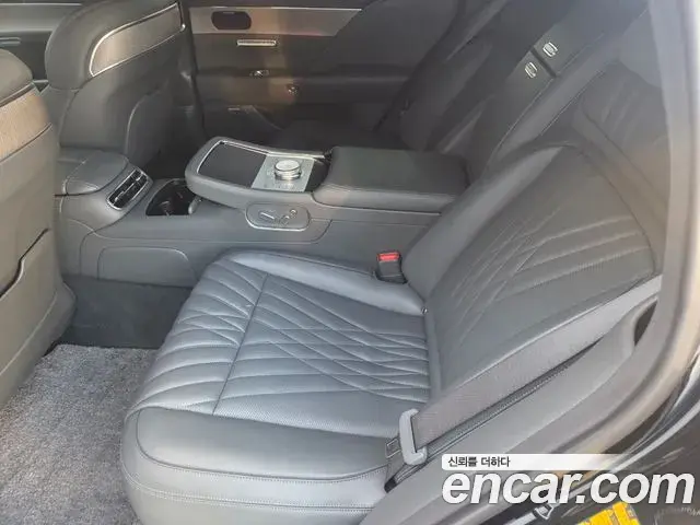 Genesis G90 2022 — Фото 9/19
