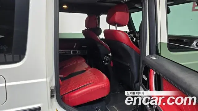 Mercedes-Benz G-Class 2021 — Photo 18/20