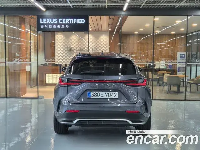 Lexus NX450h+ 2025 — Şəkil 9/20