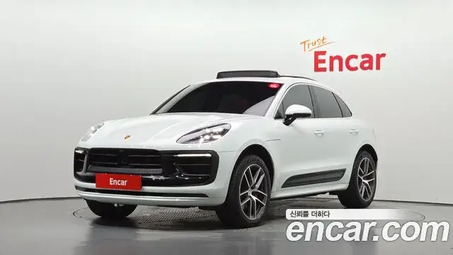 Porsche Macan 2022 — Фото 1/20