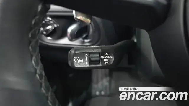 Porsche Macan 2022 — Photo 20/32