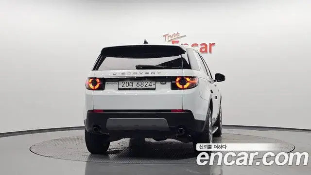 Land Rover Discovery Sport 2019 — Фото 4/20