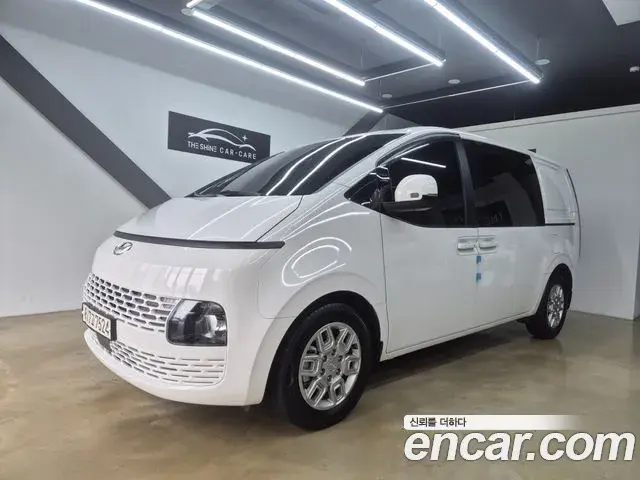 Hyundai Staria 2022 — Фото 9/15