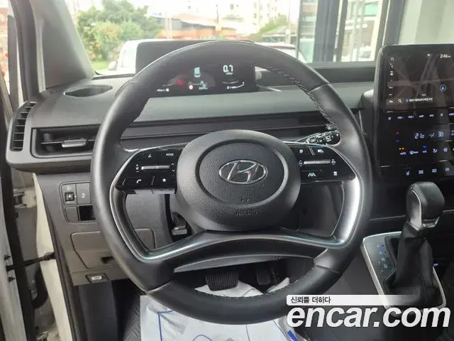 Hyundai Staria 2022 — Фото 10/15