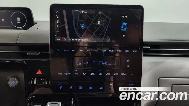 Hyundai Staria 2023 — Фото 13/20