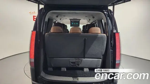 Hyundai Staria 2023 — Фото 20/20