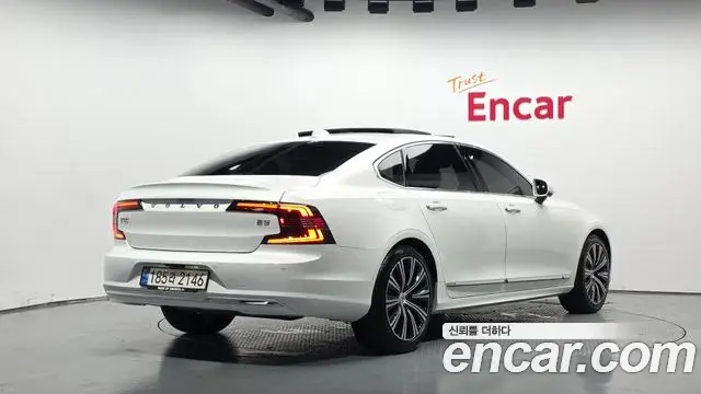 Volvo S90 2022 — Фото 2/20