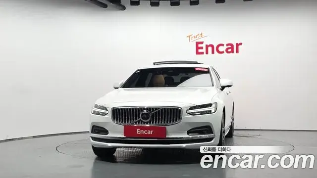 Volvo S90 2022 — Фото 3/20
