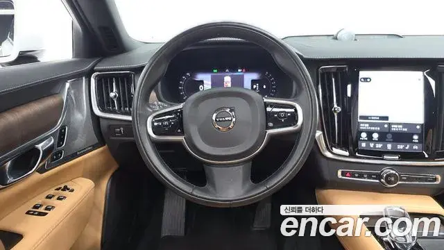 Volvo S90 2022 — Фото 12/20