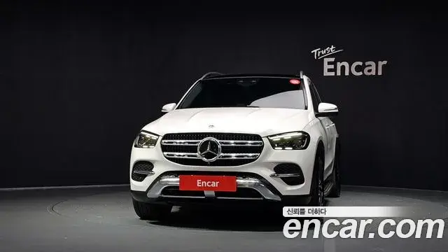 Mercedes-Benz GLE-Class 2024 — Фото 3/20