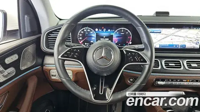 Mercedes-Benz GLE-Class 2024 — Фото 14/20