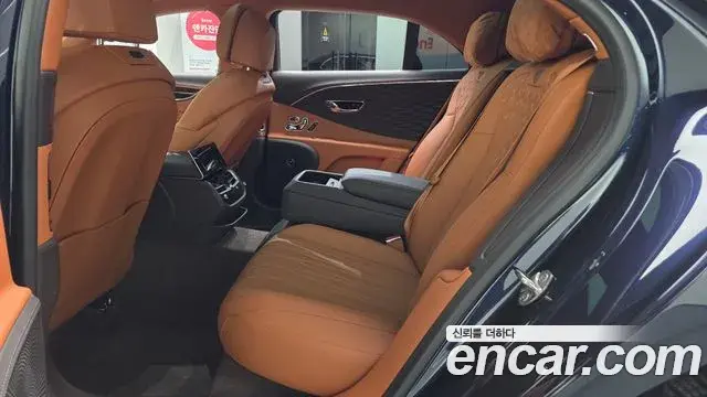 Bentley Flying Spur 2022 — Photo 32/37