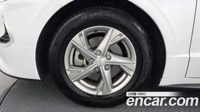 Hyundai Sonata 2020 — Фото 5/20