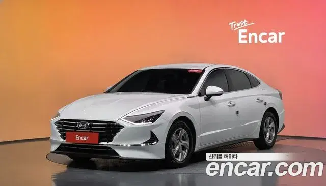 Hyundai Sonata 2020 — Фото 1/20