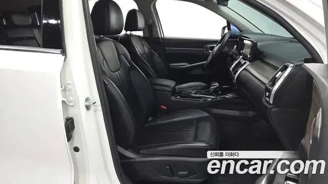 Kia Sorento 2021 — Фото 11/20