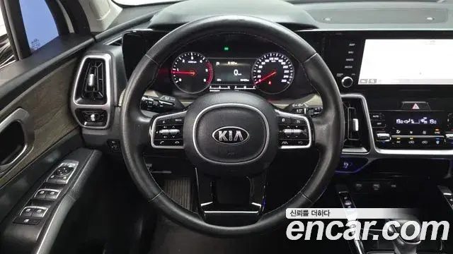 Kia Sorento 2021 — Фото 13/20