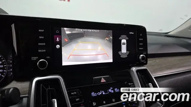 Kia Sorento 2021 — Фото 15/20