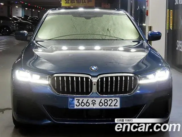 BMW 5 Series 2021 — Фото 1/20