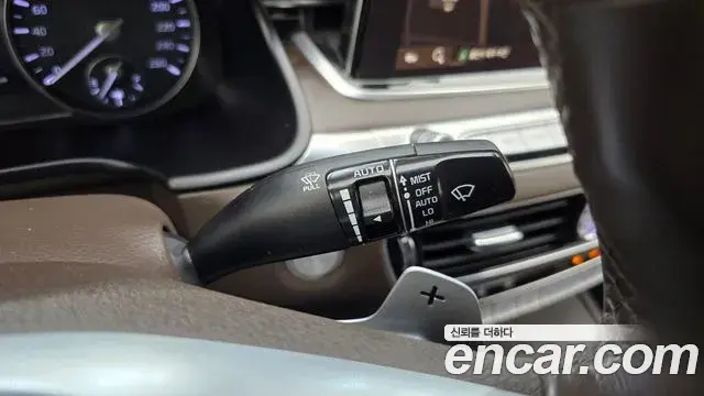 Kia The K9 2019 — Photo 24/32