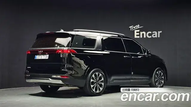 Kia Carnival 2022 — Фото 2/20