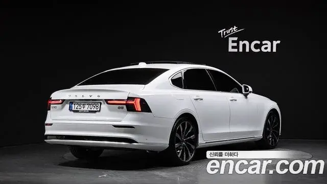 Volvo S90 2026 — Фото 2/20