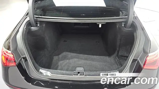 Mercedes-Benz S-Class 2022 — Фото 16/20